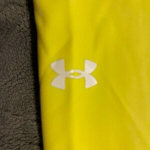 Under Armor, ladies cropped leggings